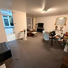 2 Bedroom flat with King beds