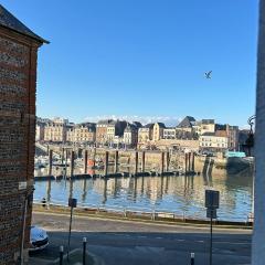 NOUVEAU Appartement vue sur port , 4 personnes , wifi