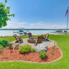 Villa on Lake Darling Fire Pit, Deck and BBQ!