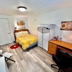 Private Room with Ensuite Bathroom 10 Mins Walk to University of Washington