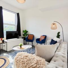 Central Leeds 6BR House Perfect for Groups Teams