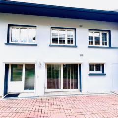 House in the quiet city center !