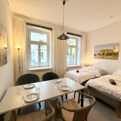 Berta - Zentrale Wohnung - 2 Küchenzeilen - Nähe Bahnhof