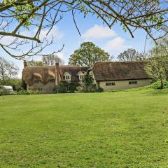 5 Bed in Sturminster Newton 76458
