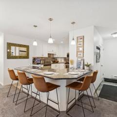 Silvertown Powder Pad-on Park Ave Steps to Slopes Shops and Dining