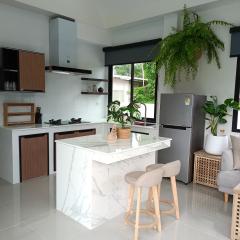 5 Minutes to the beach - Stunning 2 Bedroom Pool Villa