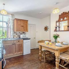 3 Bed in Thornham KT022