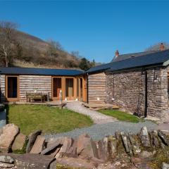 2 Bed in Pengenffordd BN366