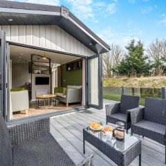 Marina Retreat