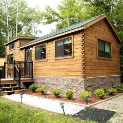 Incredible Modern Tiny Log Cabin near the Ammonoosuc River for a Romantic Getaway in New Hampshire