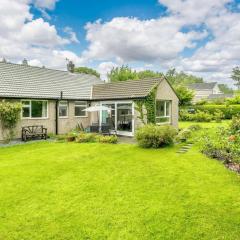3 Bed in The Green 88586
