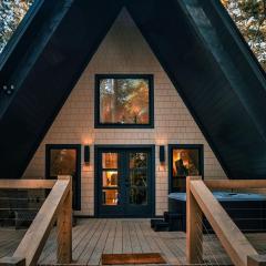 Embrace Nature in this Breathtaking A-frame with Hot-tub in Broken Bow, Oklahoma