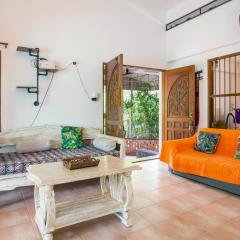 Villa with private pool and mountain views