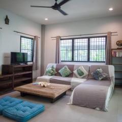 Jaccuzi House 5 pl 200 m from a beautiful beach