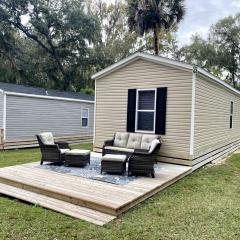 Unique Cottage Close to Fantastic Hiking Trails in Dunnellon, Florida