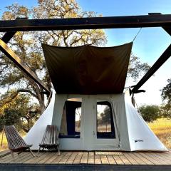 Cute, Lakeside Glamping Bell Tent #2, Wheatland, California