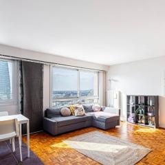 GuestReady - Modern chic with a view
