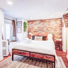 Eagle's Landing - Logan Airport