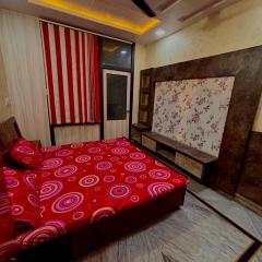 Spacious 4BHK house in the heart of the city