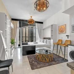 Waves - Vibrant Studio, Perfect For Couples