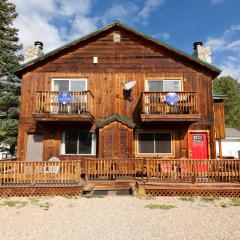 Claim Jumper A-Frame 3 - WiFi - Cable - Hot Tub - Washer - Dryer - Wood Burning Fireplace