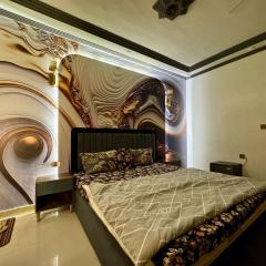 4BHK Bathtub,Ntflx,AC 50inch Lcd Gulshan luckyone central