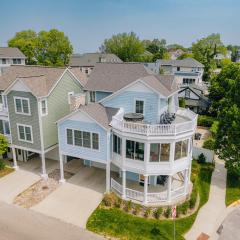 Luxury Home with Harbor Views Hot Tub Walk to North Beach Dog Friendly