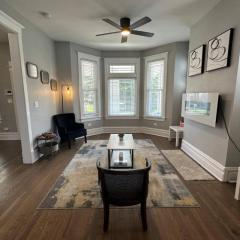 Walk to the Lake! Grill, Fireplace, Sleeps 12