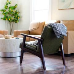 Jefferson & Grounds 3BR Steps from HWS and Hot Tub