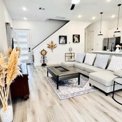 Colorful Dining Experience in Cozy Getaway