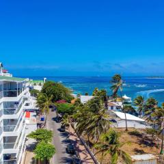 Pool Apartment 1 min walk to the Best Beach