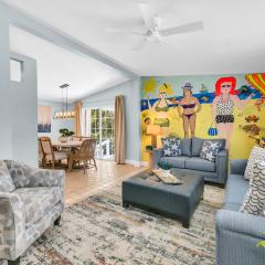 Gone to the Beach cozy small home located near beach