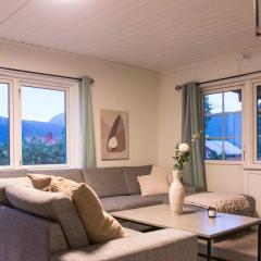 Stylish 2BR Stay in the Heart of Tromso