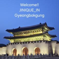 JINIQUE IN cozy stay ,2 Rooms ,3 Queen beds, Gyeongbokgung MRT 10min ,6person possible,restaurant street,Hanbok trip,near Gwanghwamun and Gyeongbokgung Palace