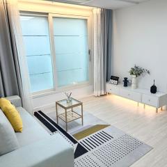 Bang's House