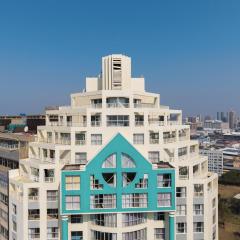 The Palace All-Suite 3 Bedroom Penthouse 2201 by First Private Stays