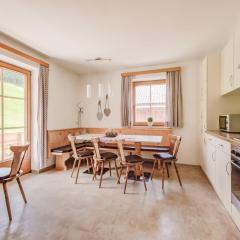 Apartment in Hainzenberg near Ski Lift