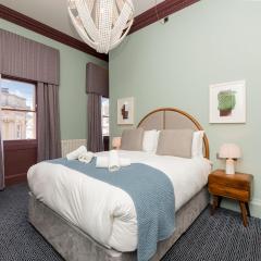 Pass the Keys Cosy King room in Central Bath