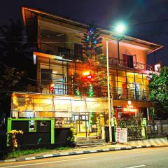 RF Tower Lodge