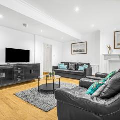 Spacious Apartment 5 Mins Walk to South Kensington, Hyde Park, Chelsea, Perfect For Families, Free Tea, Coffee, Super Fast WiFi