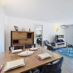 Serenity Getaway–4 people–WiFi–Terrace–Garage