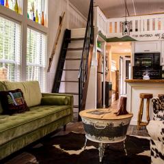 Creekside Gem, Hot Tub, Sleeping Porch, Fire Pit