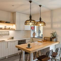 Charming Design House In Montijo With Garden - 41