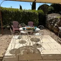 Petite maison à 2 pas du centre de Bédoin