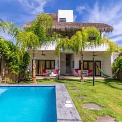 4 by 4 means 8 is great in San Pancho