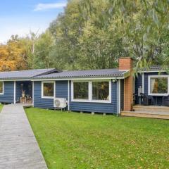 Holiday Home Eilke - 125m from the sea by Interhome