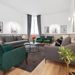 LivinParis - Luxury AC 4 Bedrooms Arc de Triomphe