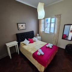 Dpto 2 dormitorios con WiFi y AC, junto al parque