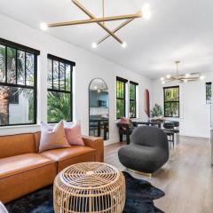Hacienda Flamingo Unit 4 - Chic 2BR Retreat Near Shops and Restaurants