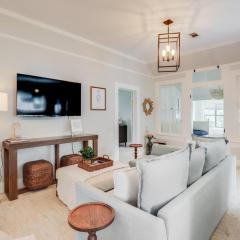 Historical Beach Cottage in the core of Downtown Ocean Springs